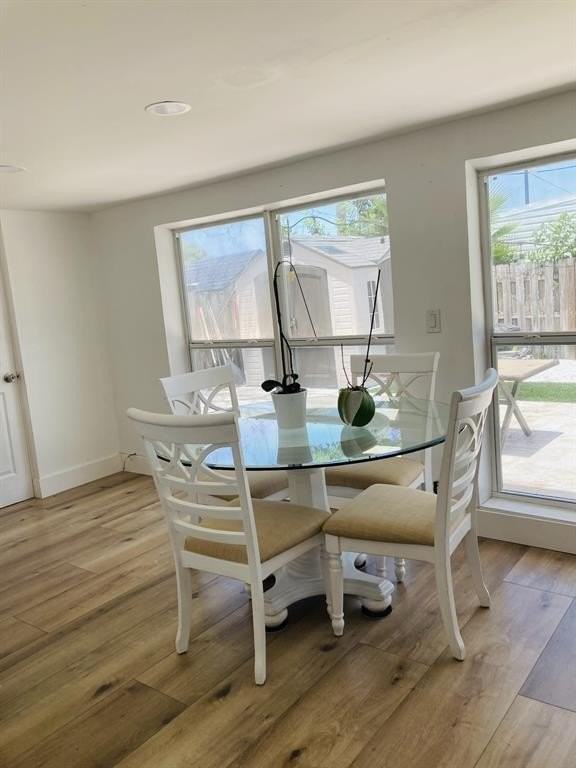 2640 Ne 10th Ter - Photo 5 of 17