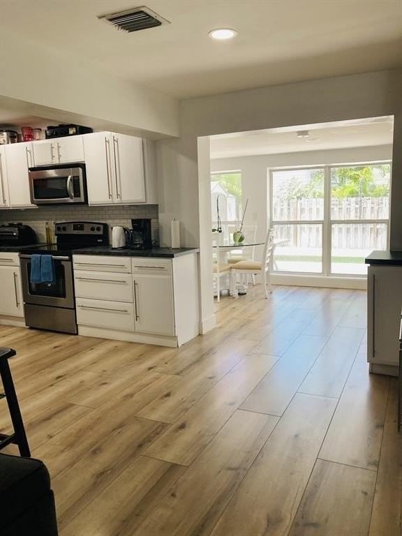 2640 Ne 10th Ter - Photo 6 of 17