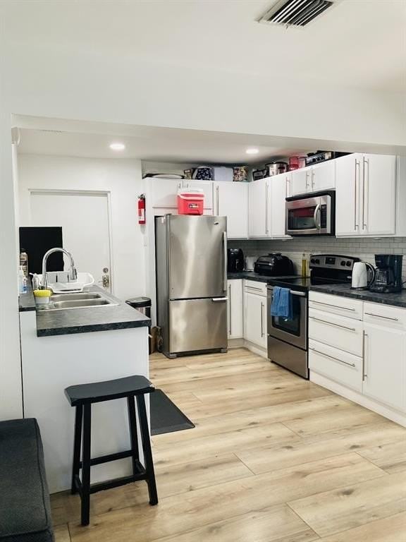 2640 Ne 10th Ter - Photo 7 of 17