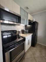 3030 Ne 5th Ter #11 - Photo 1 of 1