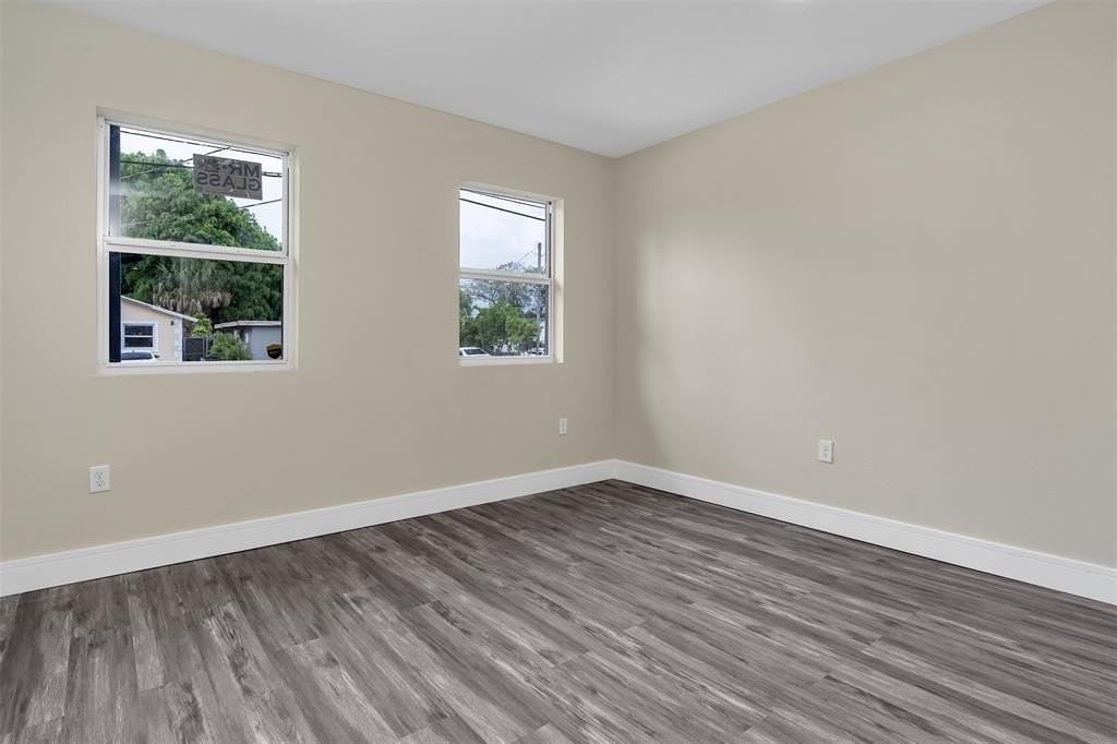 2451A Nw 21st St - Photo 7 of 24