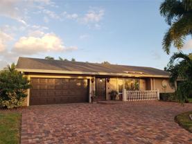 1402 Sw 25th Ave - Photo 1 of 1