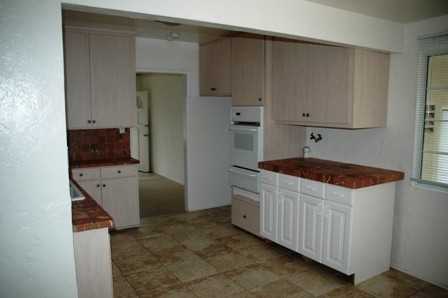 17947 Emelita St - Photo 3 of 10