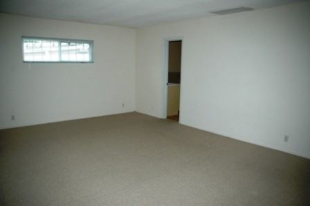 17947 Emelita St - Photo 7 of 10