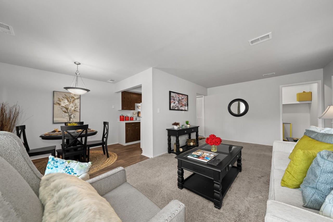 Knottingham Apartments - Photo 6 of 30