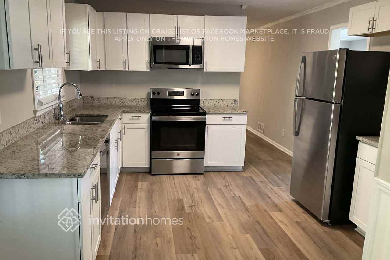 3253 Georgian Woods Cir - Photo 6 of 13