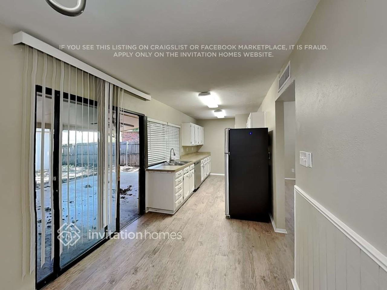 1514 Coffeyville Trl - Photo 4 of 17