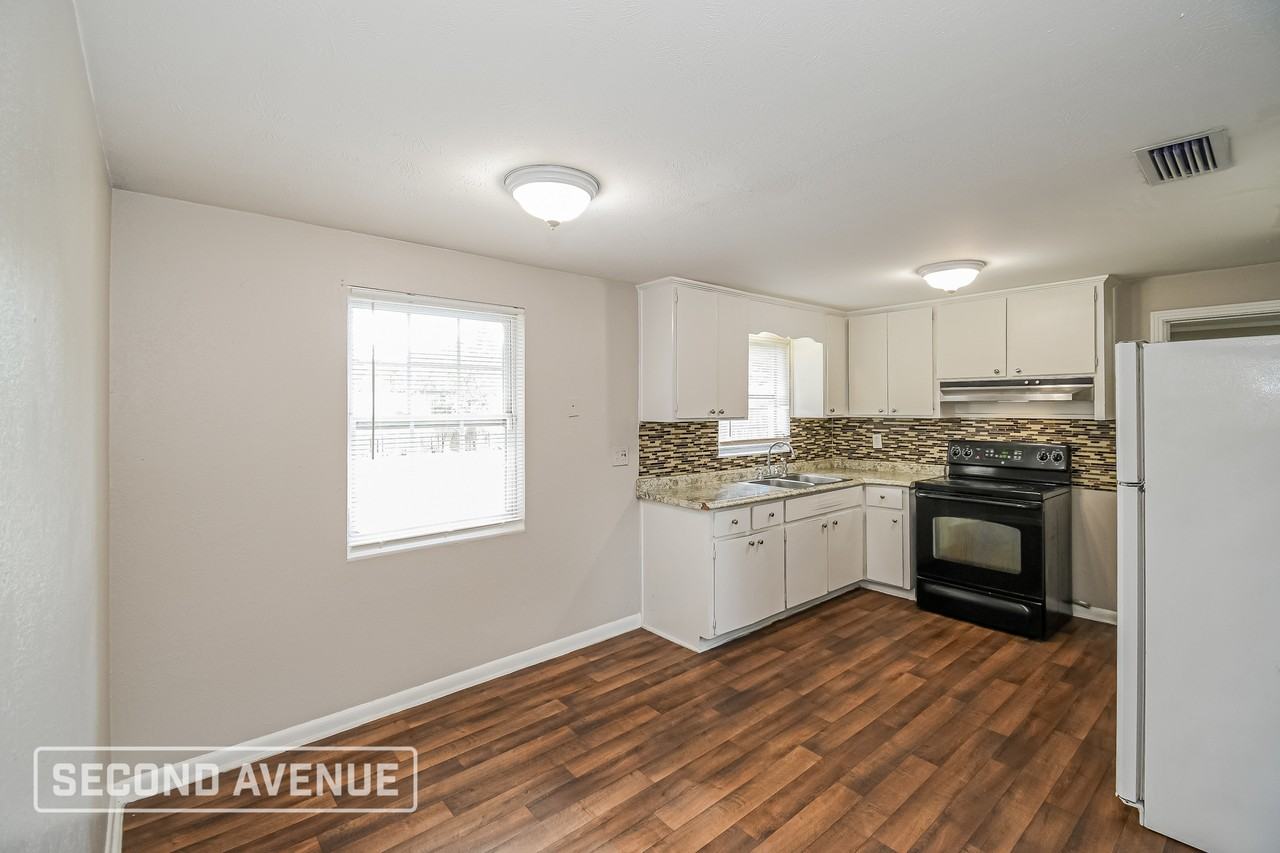 5649 Tempest St - Photo 4 of 25