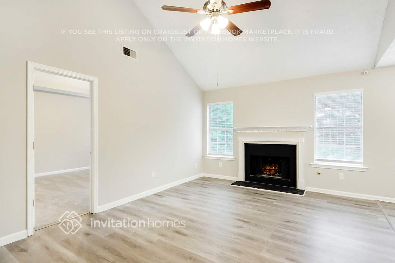 2118 Sugar Creek Close Se - Photo 3 of 21