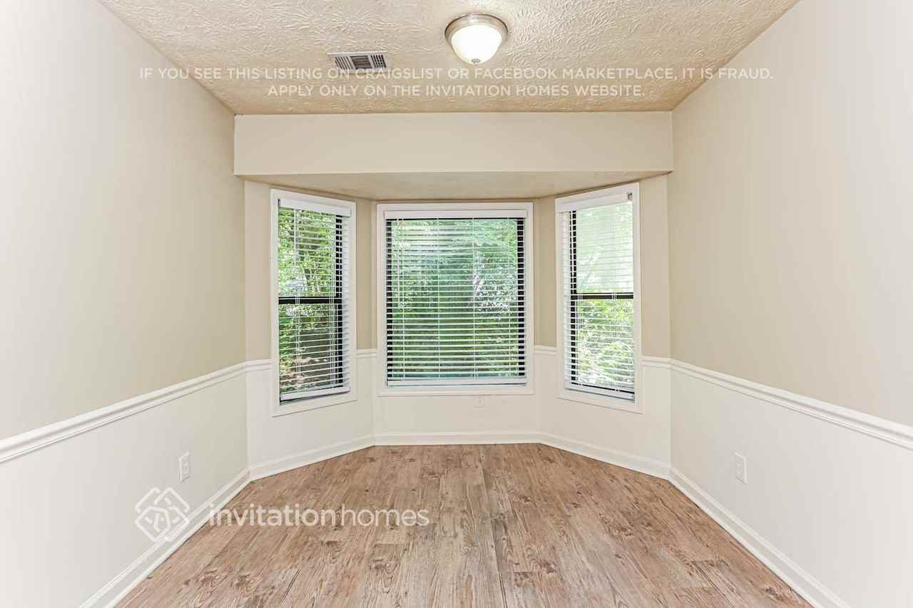 4821 Chapelle Ct - Photo 7 of 18