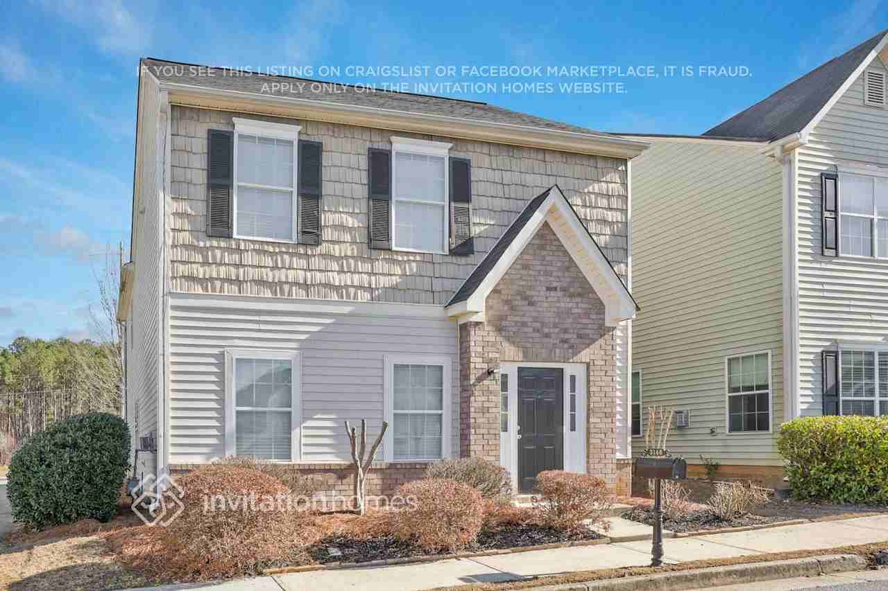 3146 Imperial Cir Sw - Photo 3 of 27