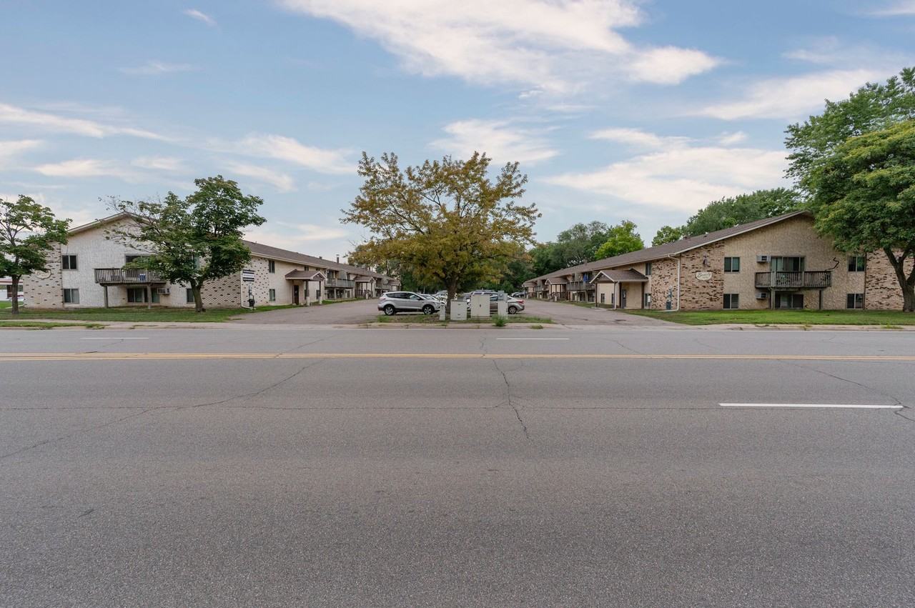 Beverly on 7th - Photo 2 of 31