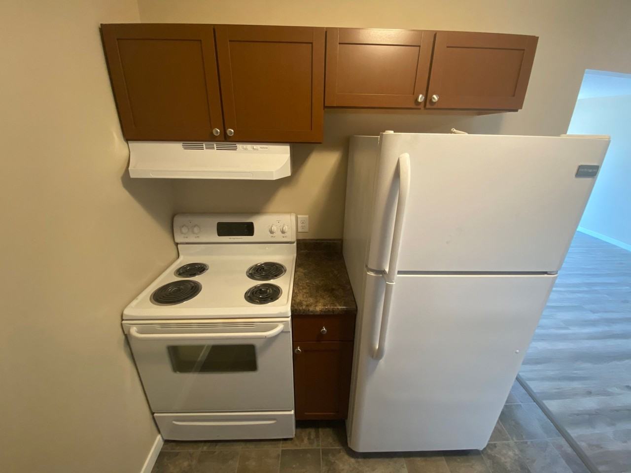 Beverly on 7th - Photo 5 of 31