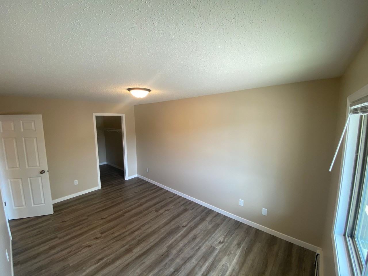 Beverly on 7th - Photo 7 of 31