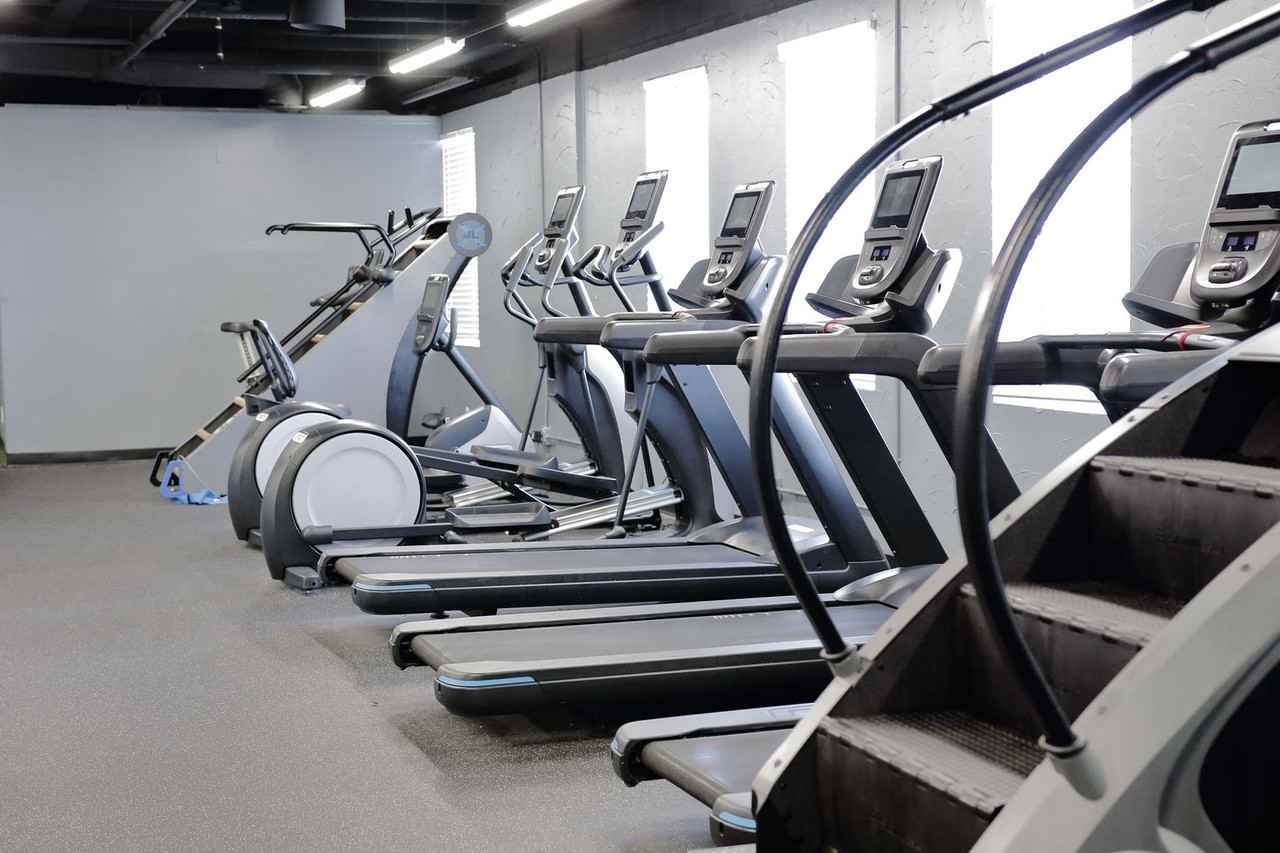 The Regency Apartments - Photo 5 of 50