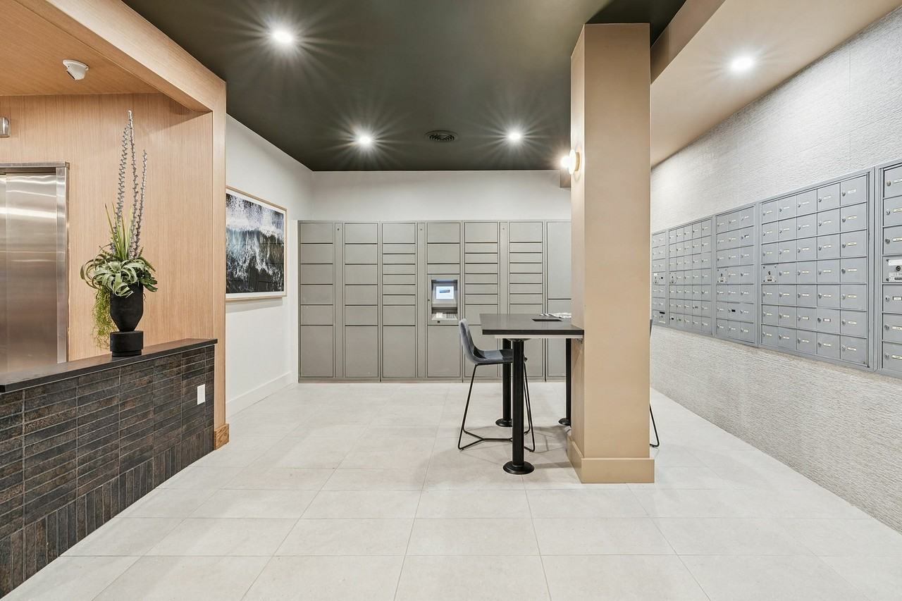 Thames Point - Photo 7 of 31