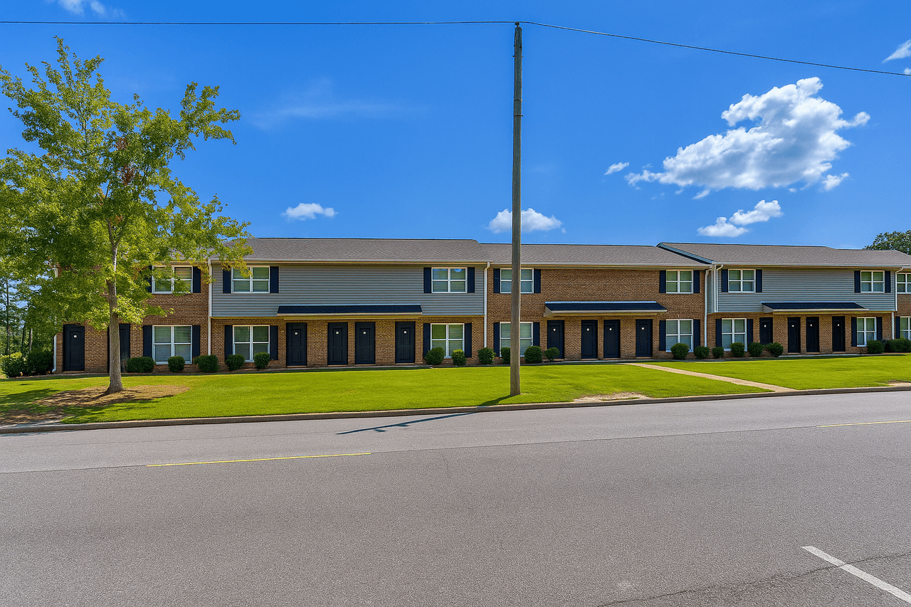 Madison Park Apartments & Townhomes - Photo 2 of 18