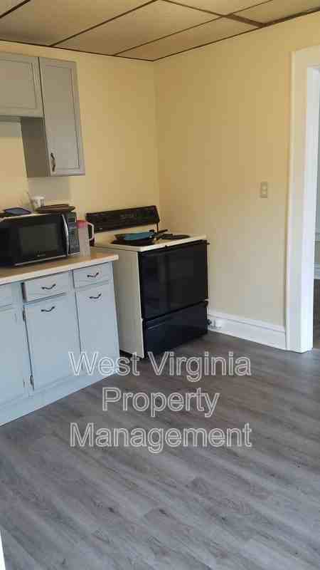 415 Woodlawn Ave #4B - Photo 5 of 6