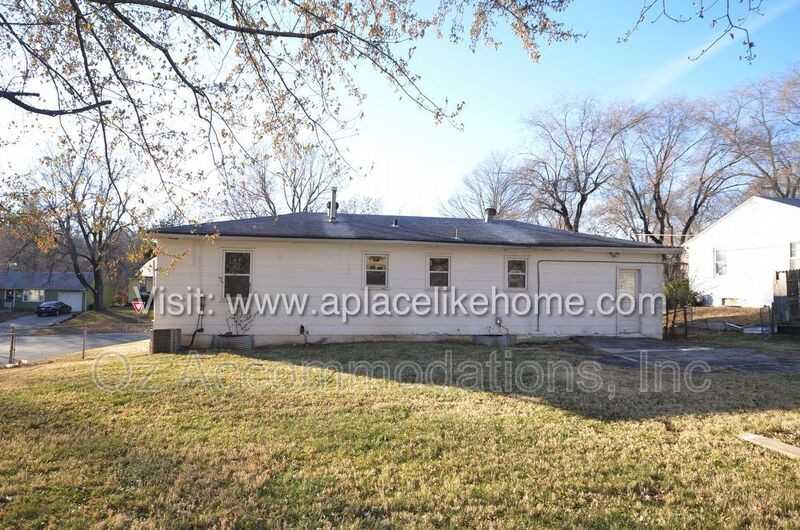 9811 Marsh Ave - Photo 5 of 27