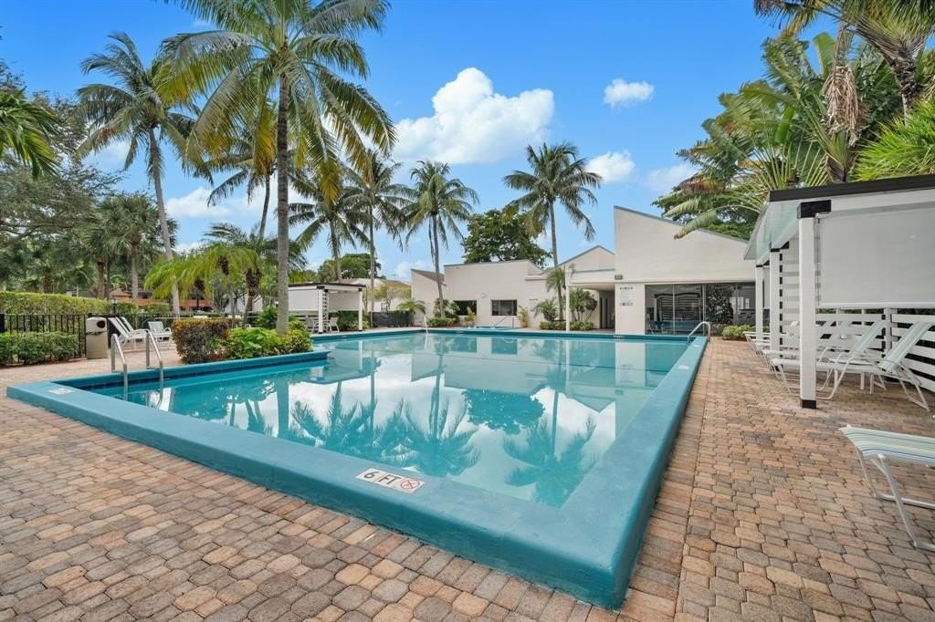 371 Nw 87th Ter #371 - Photo 3 of 23