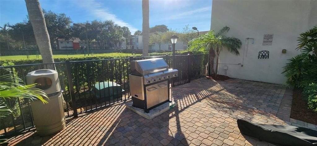 371 Nw 87th Ter #371 - Photo 6 of 23