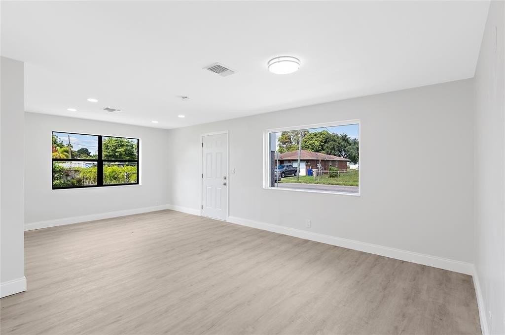 1588 Blanch Ely Avenue - Photo 4 of 23