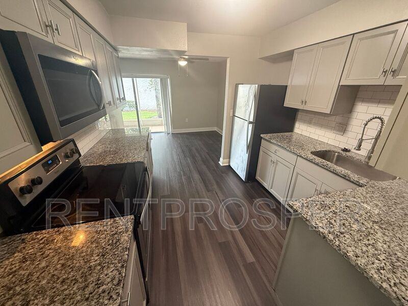 4307 Semoran Boulevard #1 - Photo 4 of 23