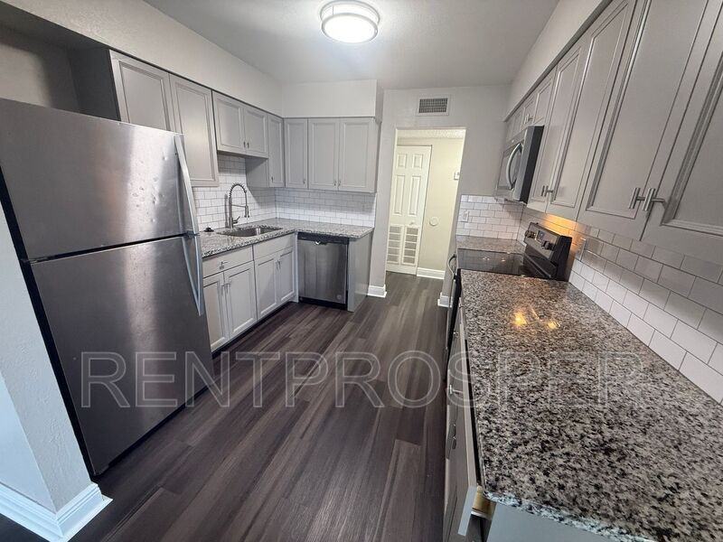 4307 Semoran Boulevard #1 - Photo 3 of 23