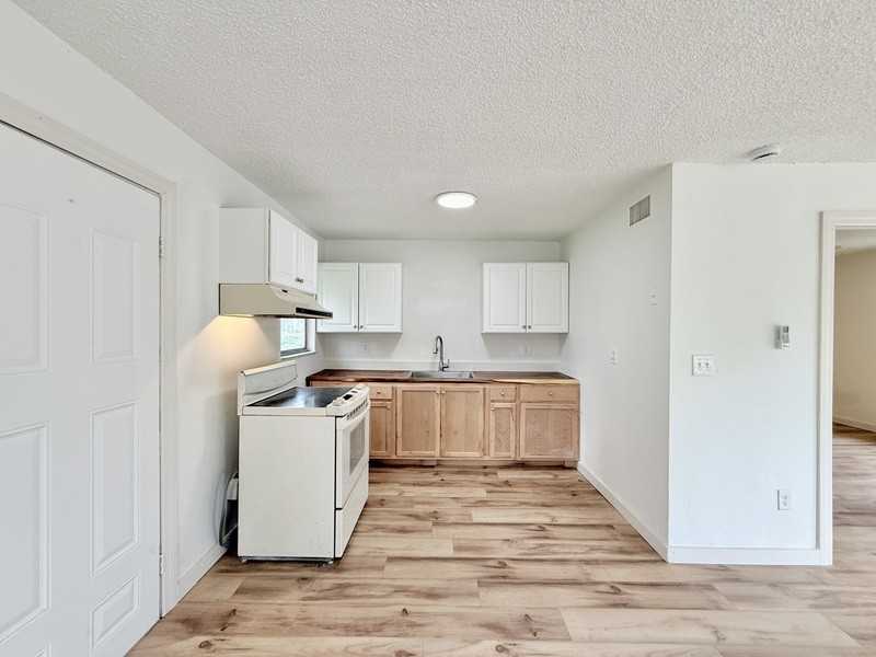 12005 Wanda Ave - Photo 6 of 30