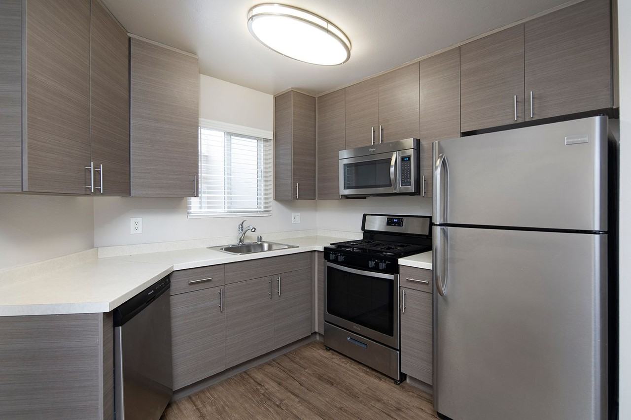 Villas at Carlsbad - Photo 4 of 22