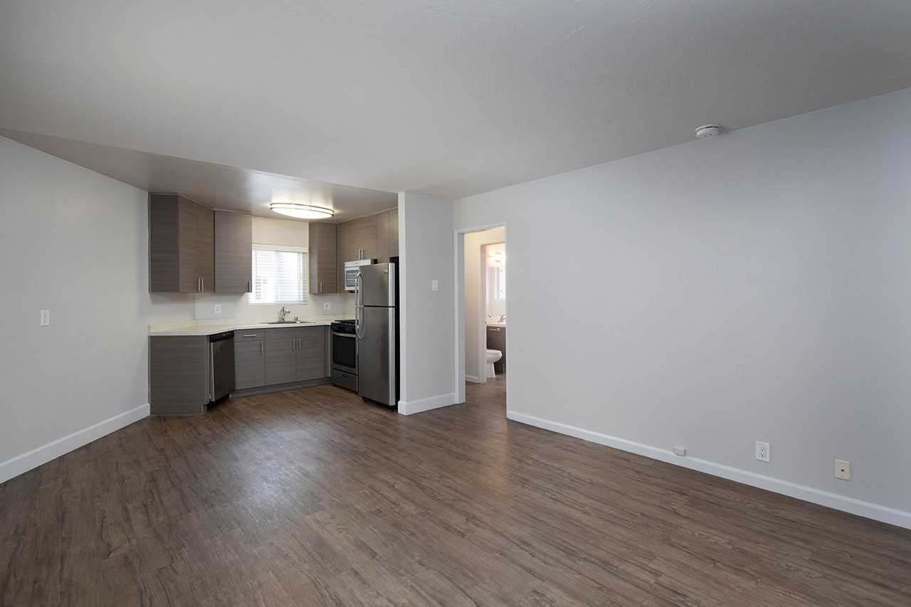 Villas at Carlsbad - Photo 5 of 22