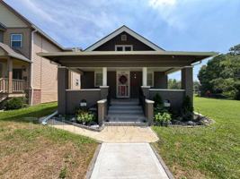 featured image of 4205 Rookwood Ave