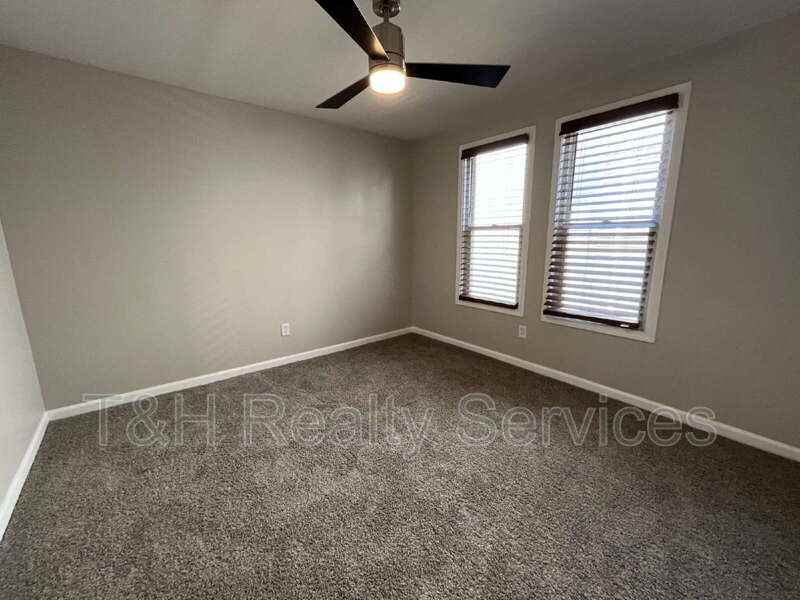 4205 Rookwood Ave - Photo 7 of 21