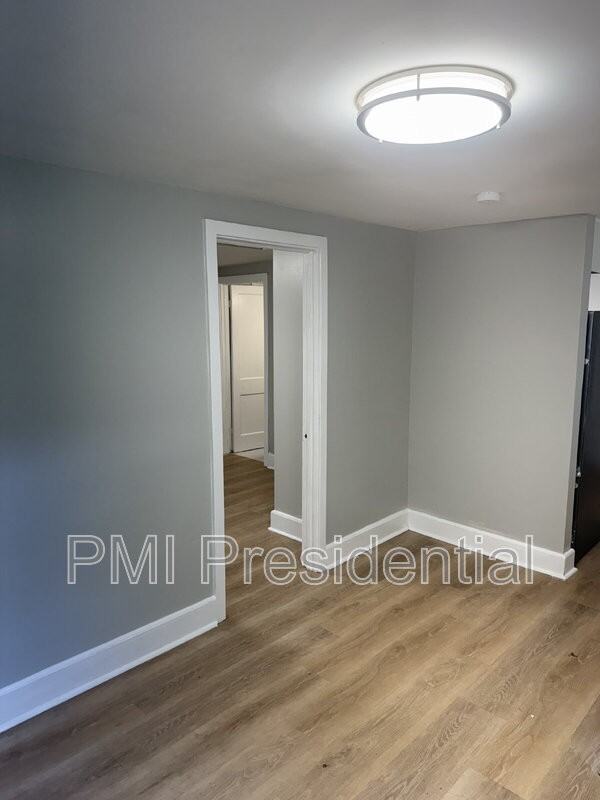 826 Azalea Ave - Photo 5 of 9