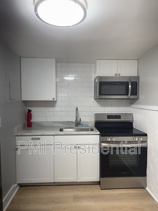 826 Azalea Ave - Photo 6 of 9