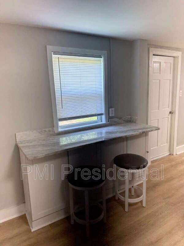 826 Azalea Ave - Photo 7 of 9