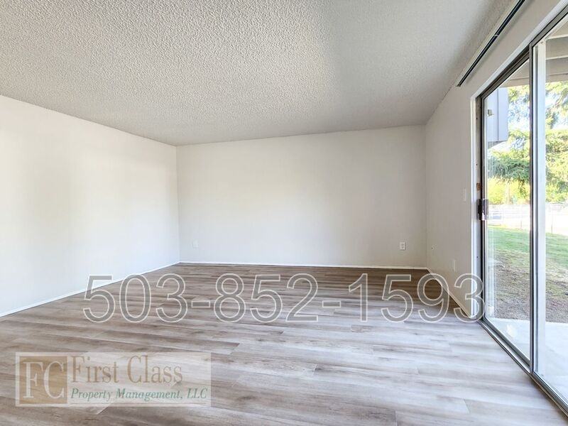 1408 Ne 186th Ave - Photo 2 of 20