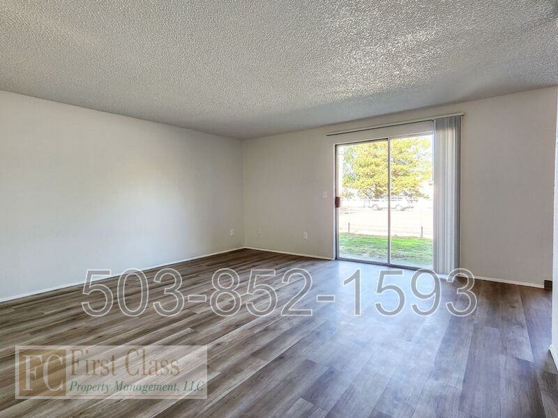 1408 Ne 186th Ave - Photo 3 of 20