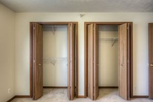 featured image of 112 E Glenmore Dr