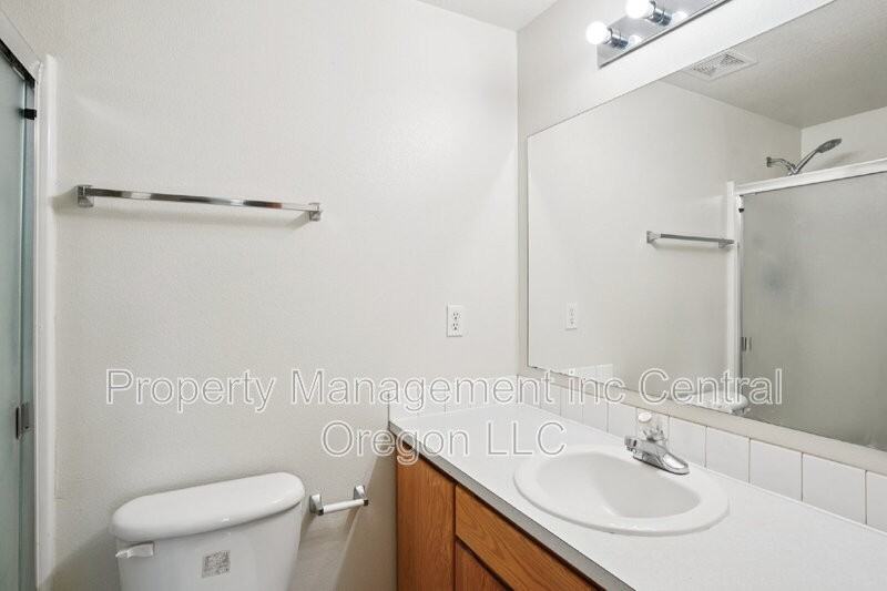 2110 Baines Blvd - Photo 7 of 18