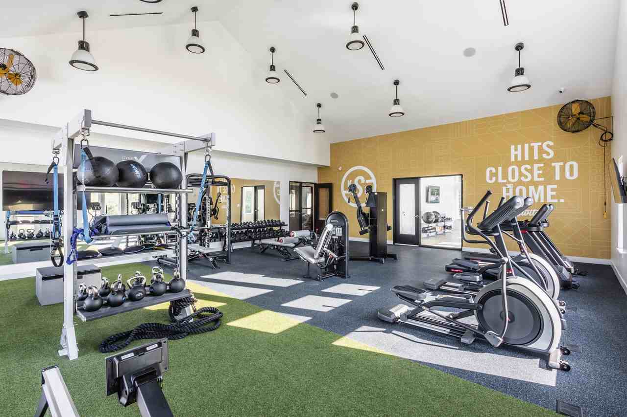 Switch Apartments - Photo 3 of 50