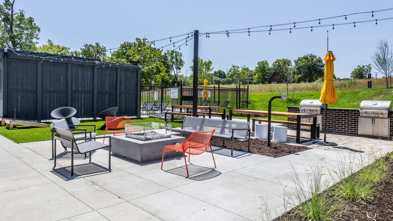 Switch Apartments - Photo 4 of 50