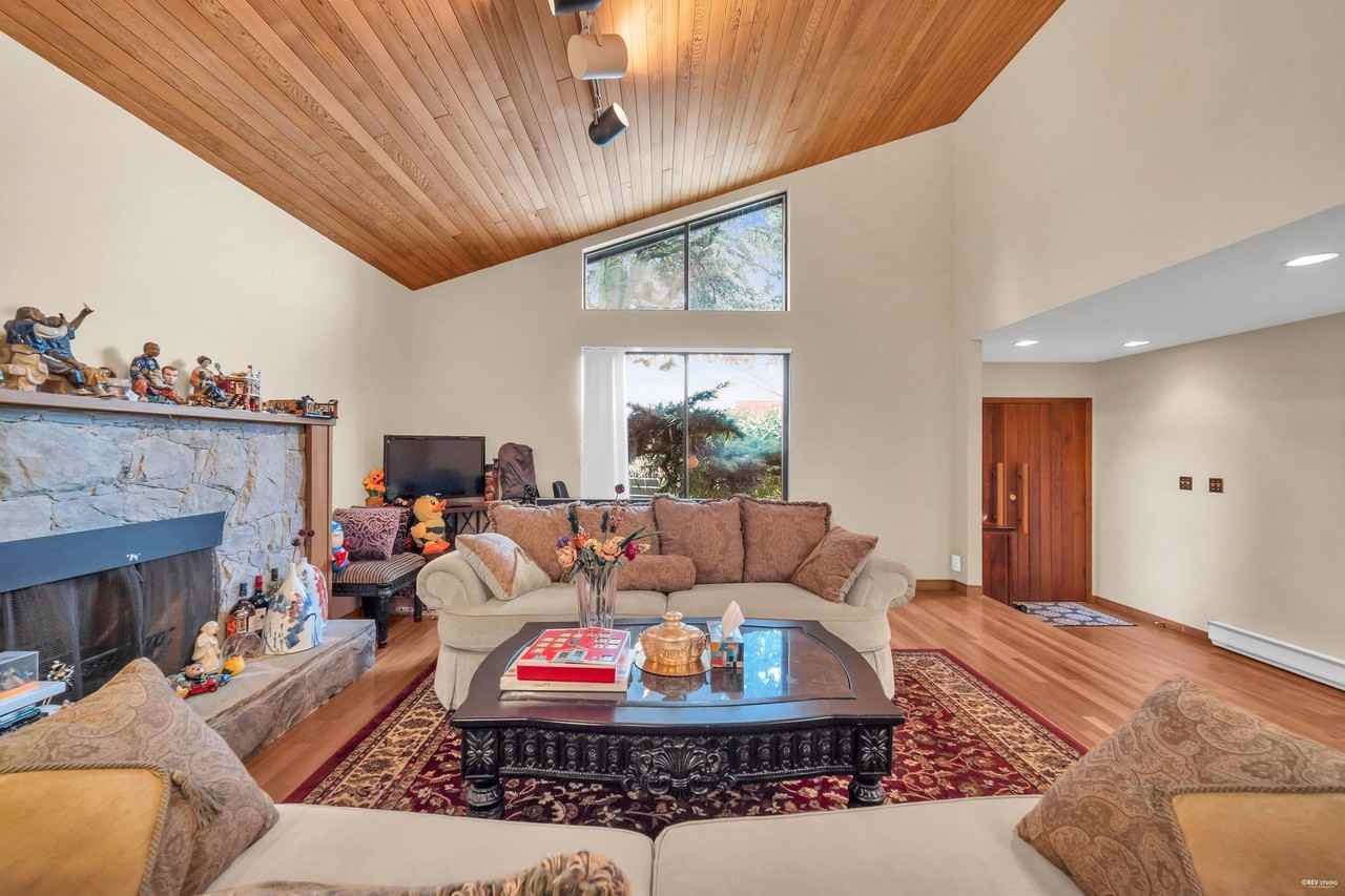 6551 Dunsany Place - Photo 3 of 15