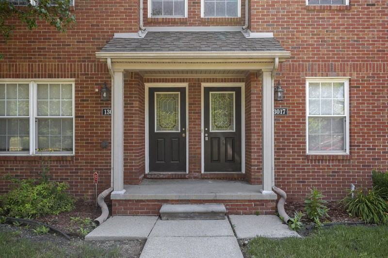 13017 Turnberry Ct - Photo 3 of 27