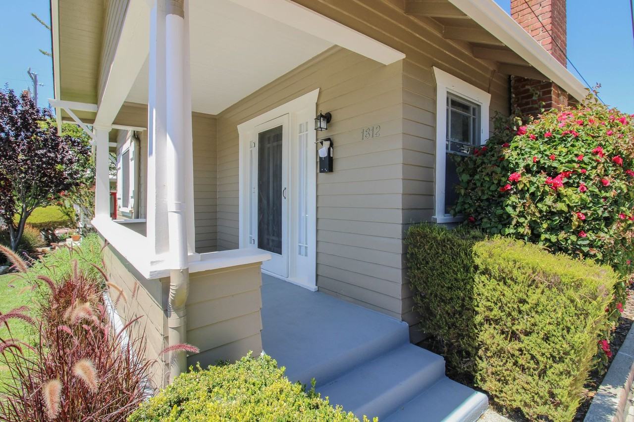 1812 Garden St - Photo 2 of 21