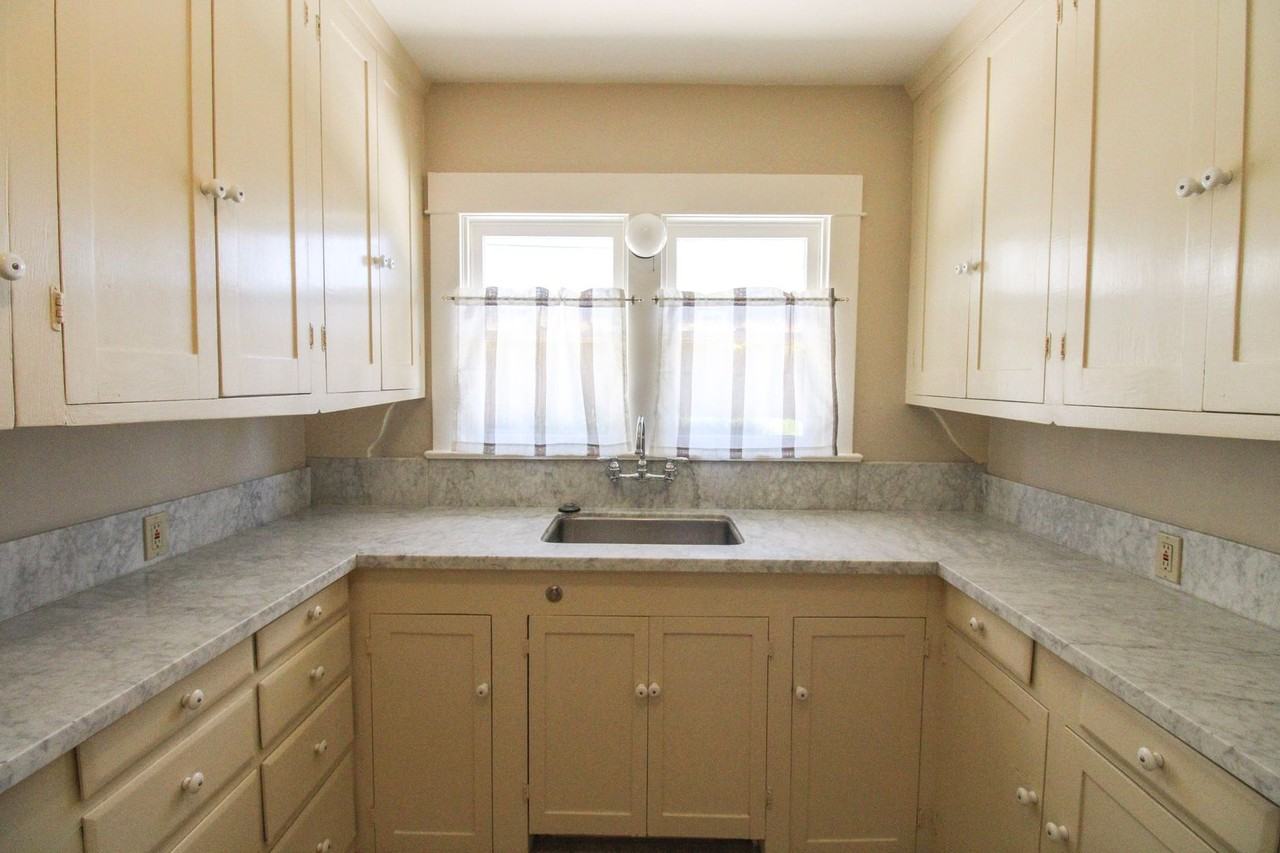 1812 Garden St - Photo 7 of 21