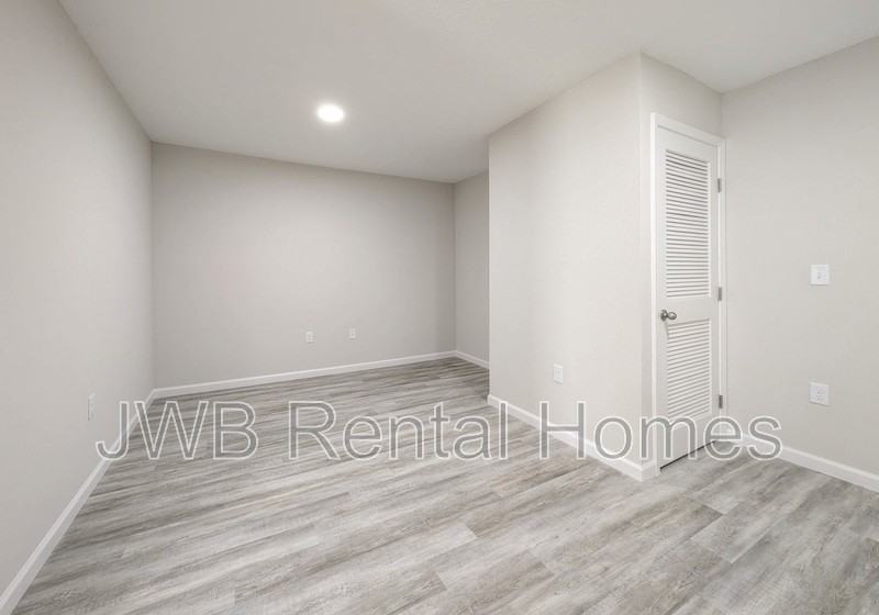 1116 Comanche St - Photo 7 of 19