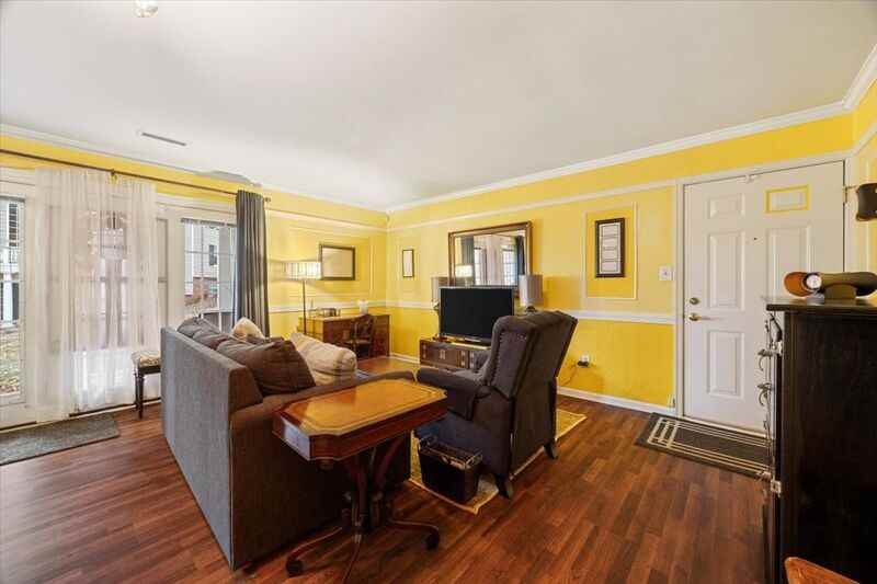 1504 Villa Ter #A - Photo 3 of 20