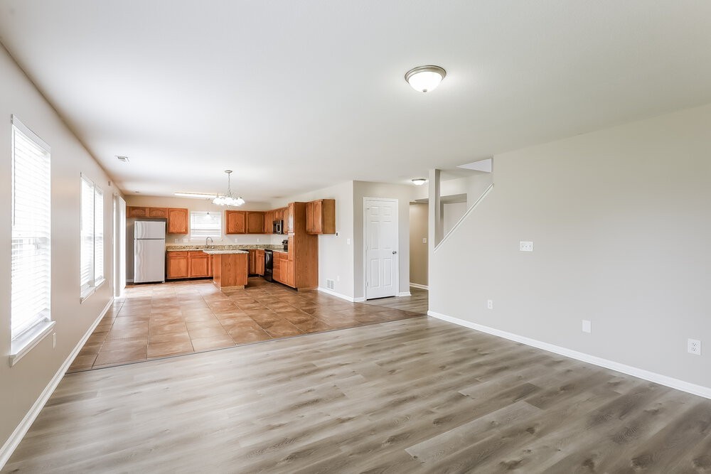 5714 Minden Dr - Photo 5 of 17