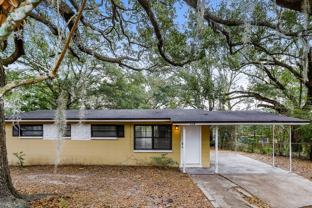 310 Toccoa Rd - Photo 1 of 1